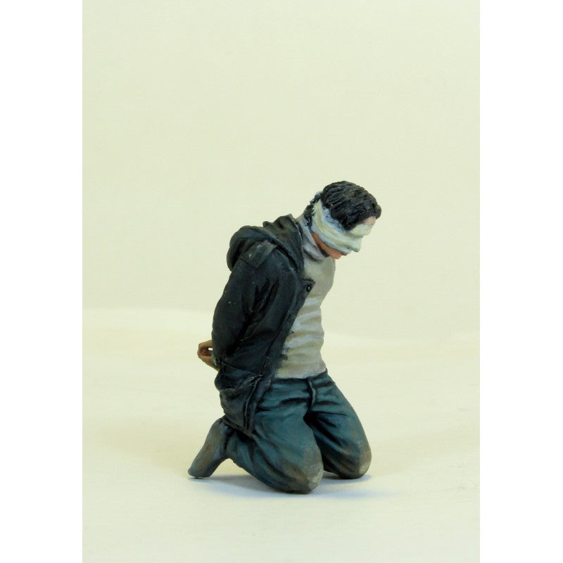 PARACEL MINIATURES MODERN SERIES MW3537 POW 3- 1 RESIN FIGURE