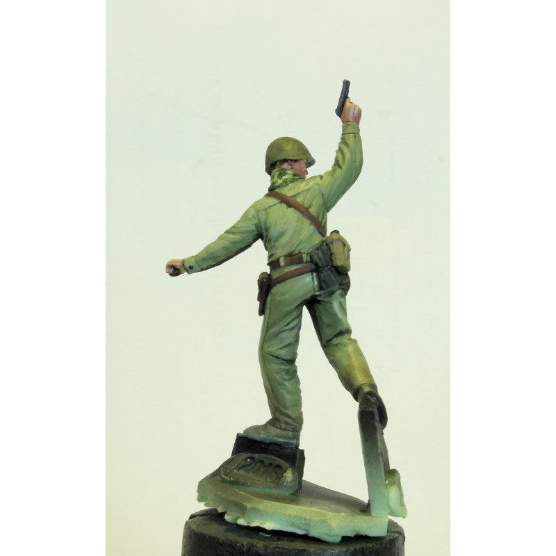 PARACEL MINIATURES VIETNAM SERIES NVA3504 NVA STORMTROOPER LEADER 1 (DAI)