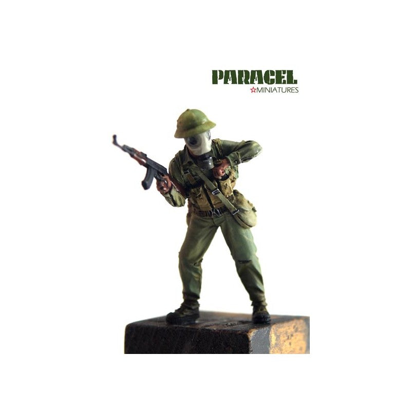 PARACEL MINIATURES VIETNAM SERIES VN1915 NVA INFANTRY (FIGURE C)