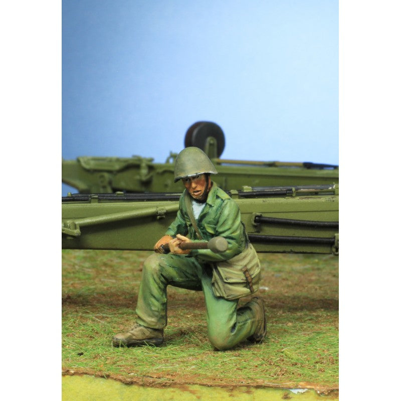 PARACEL MINIATURES VIETNAM SERIES BVN3505 NVA ARTILLERY CREWS (5 FIGURES)