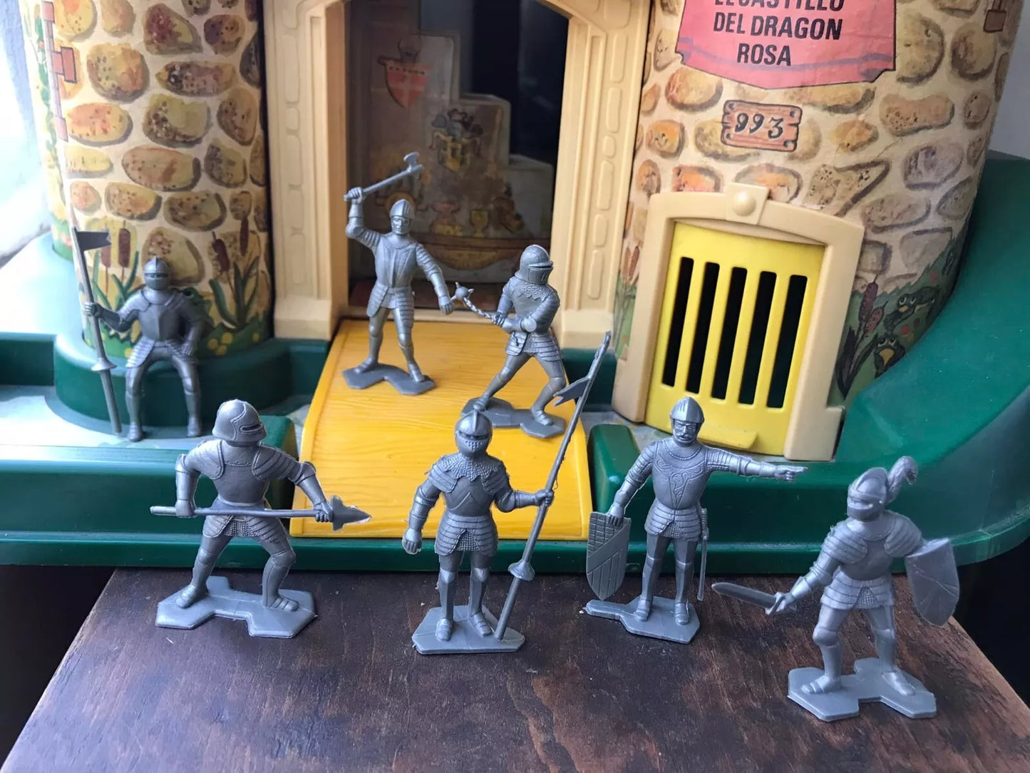 MARX TOYS RECAST 54 MM MEDIEVAL KNIGHTS REISSUE-16 FIGURES-SILVER GREY