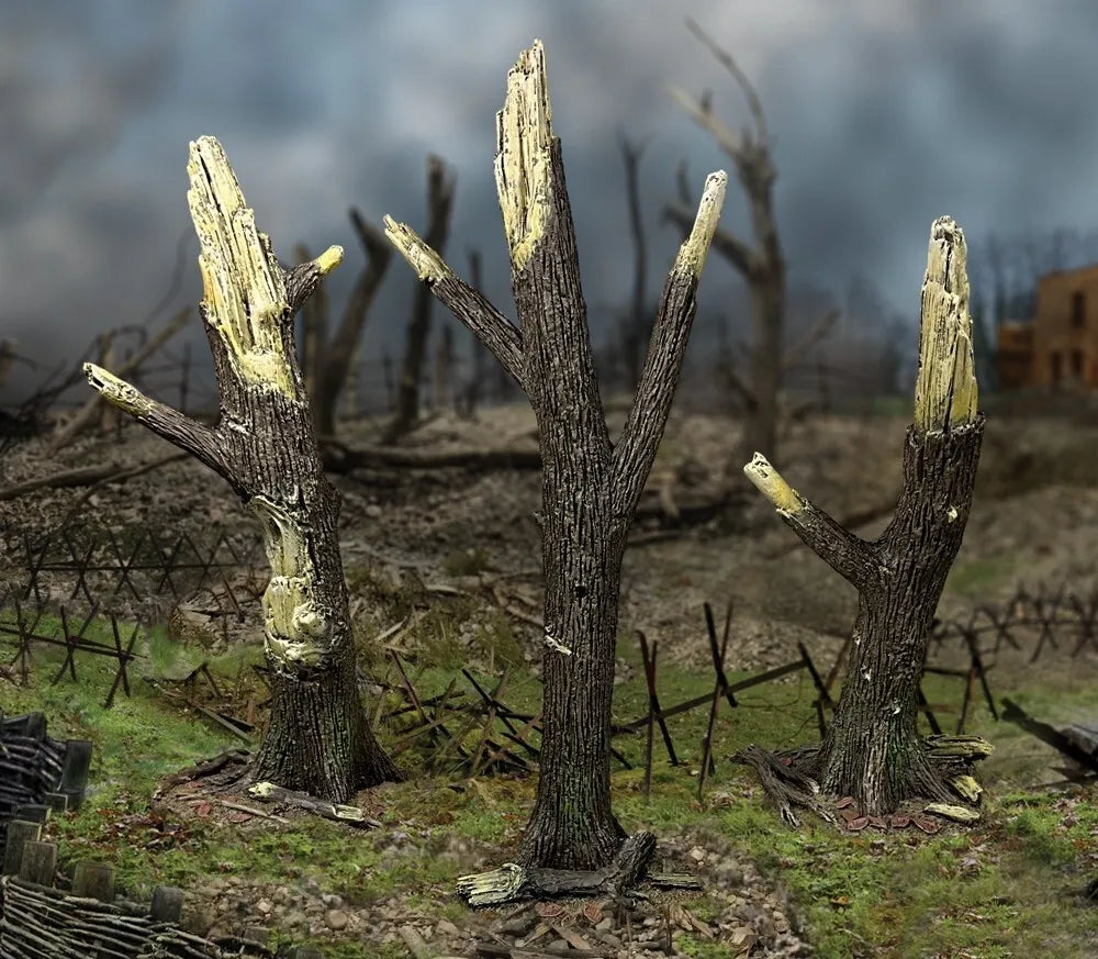 BRITAINS DIORAMA ACCESSORIES 53024 WAR TORN TREES
