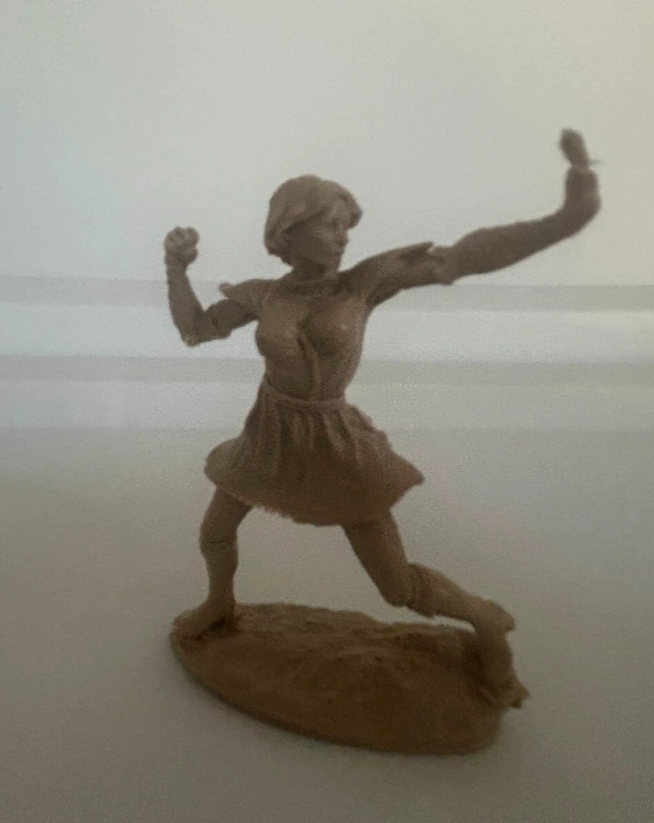 LOD Enterprises Barzso Character Figure 1:32 FIGHTING MOLLY ANDROID (TAN)