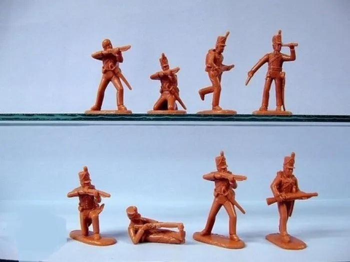 ARMIES IN PLASTIC SET 5504 NAPOLEONIC WARS PORTUGUESE CACADORE RIFLEMEN -1811