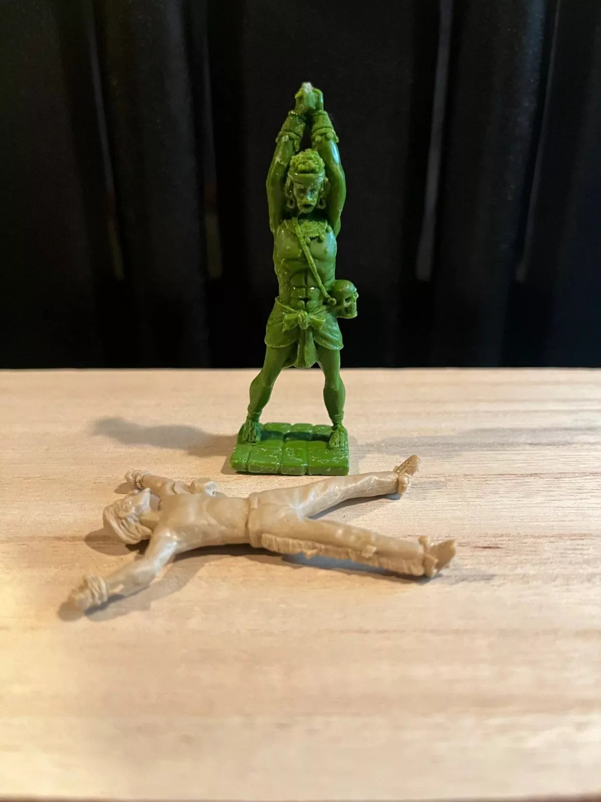 LOD Enterprises LOD029 AZTEC SACRIFICE (2 FIGURES)