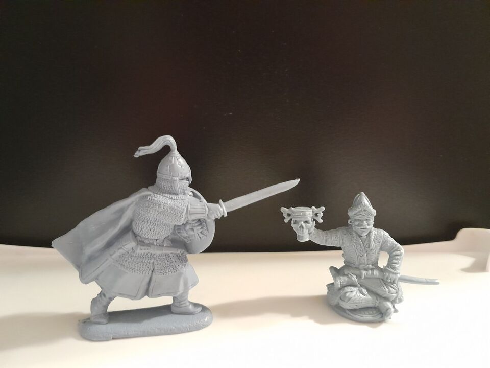 ENGINEER BASEVICH SET 23 NOMAD WARRIORS -12 FIGURES, GREY PLASTIC