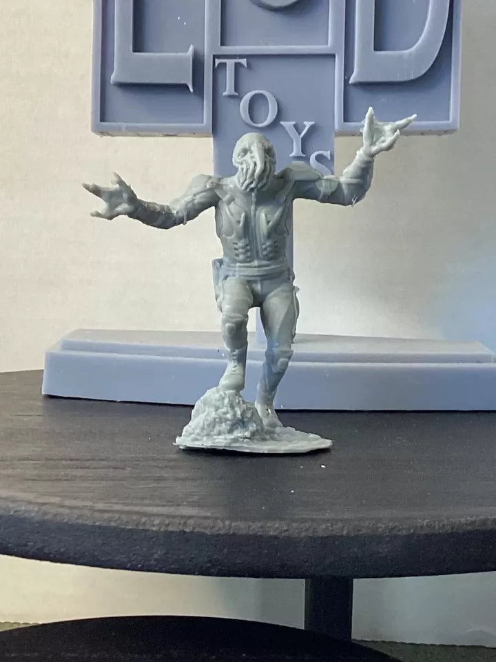 LOD Enterprises Plastic Figure Set LOD081 THE ALIENS (ANOTHER PLAN 2) GRAY