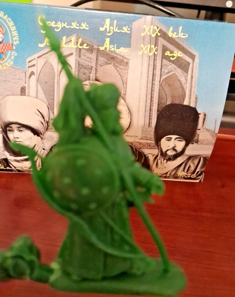 ENGINEER BASEVICH SET 36 19TH CENTURY ASIAN WARRIORS (GREEN)