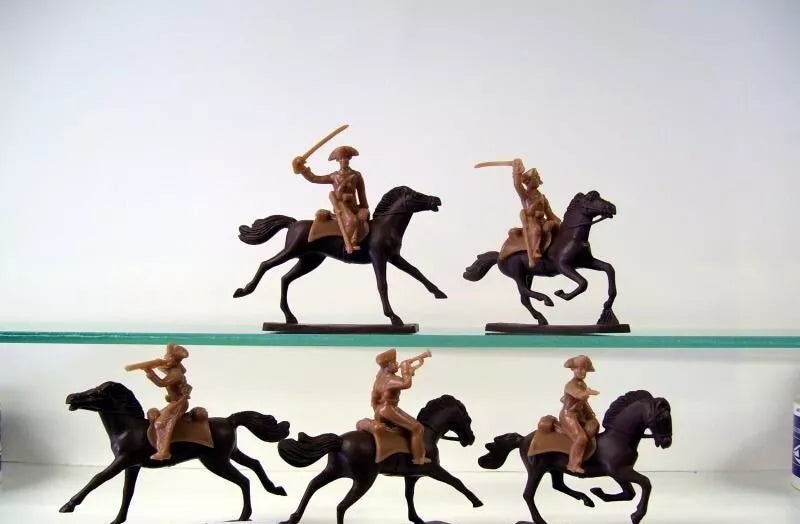ARMIES IN PLASTIC 5470 AMERICAN REVOLUTION FRENCH CAVALRY--WHITE