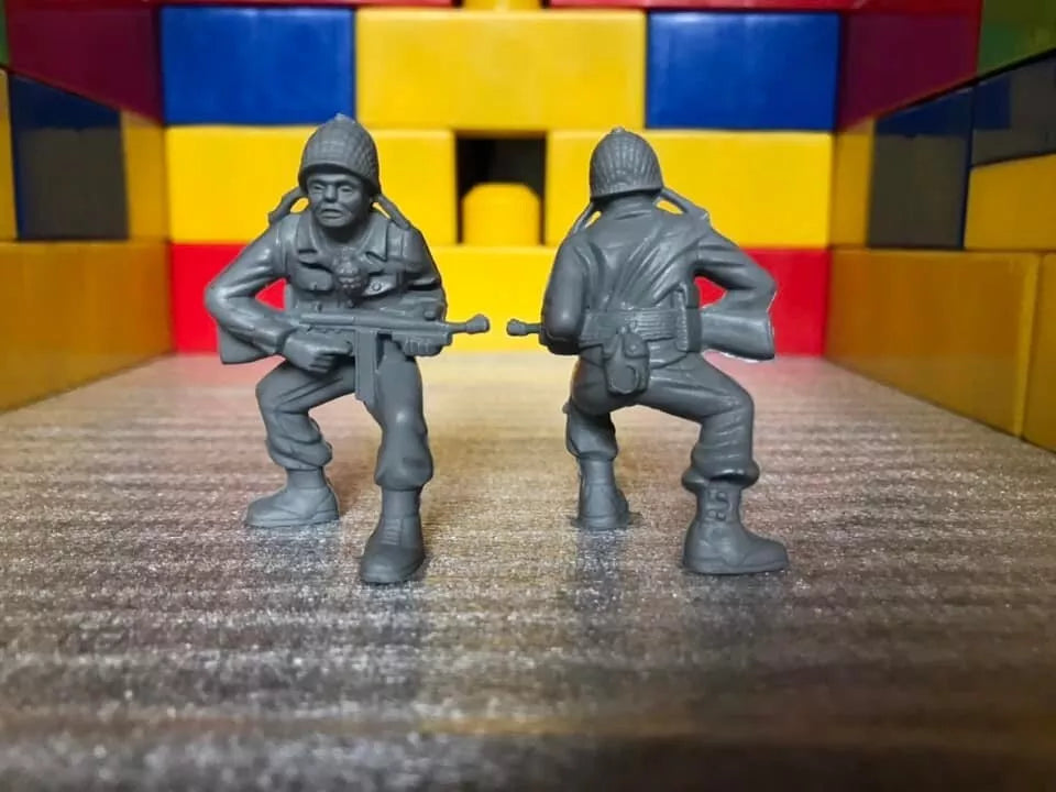 MARX TOYS RECAST 60 MM US ARMY LATER COMBAT GI SETS 16 FIGURES