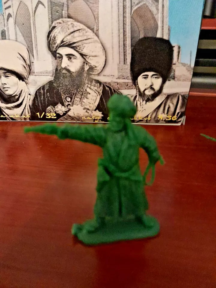 ENGINEER BASEVICH SET 36 19TH CENTURY ASIAN WARRIORS (GREEN)