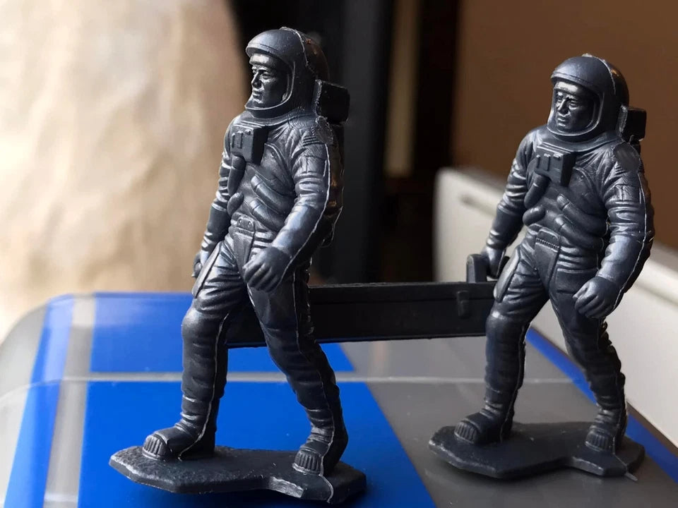 MARX TOYS RECAST 54 MM APOLLO ASTRONAUT PLAYSET REISSUE-15 FIGURES-DARK GREY