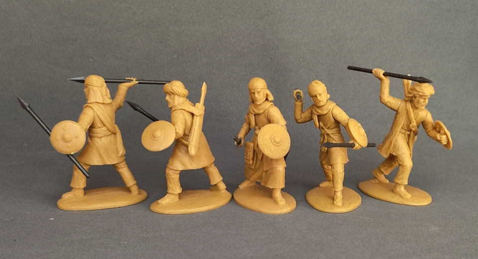 EXPEDITIONARY FORCE 60 ALB 04 WARS OF MIDDLE AGES ARAB SKIRMISHERS (TAN)