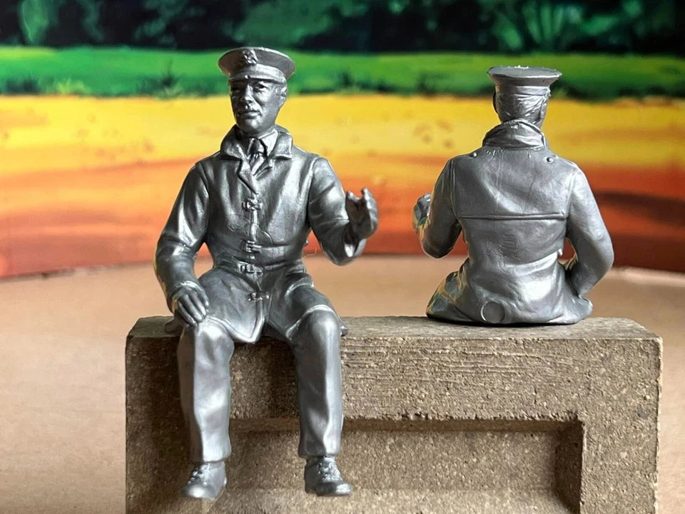 MARX TOYS RECAST 3.5" FIREFIGHTERS - REISSUE 6 FIGURE SET (SILVER GREY)-3 POSES