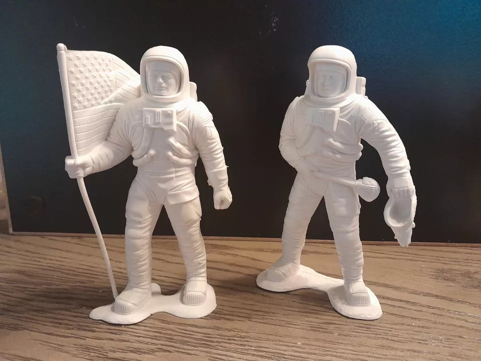 MARX TOYS RECAST 6" APOLLO ASTRONAUTS-6 FIGURES (WHITE)