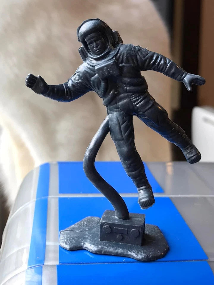 MARX TOYS RECAST 54 MM APOLLO ASTRONAUT PLAYSET REISSUE-15 FIGURES-DARK GREY