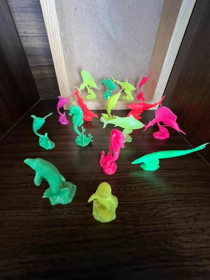 MARX TOYS RECAST 54 MM SEA CREATURES PLAY SETS-MULTICOLORED-16 FIGURES