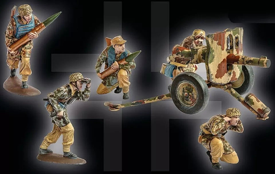 MARS 32038 WORLD WAR II GERMAN PARATROOPER CREW IN TROPICAL UNIFORM & LG-43 GUN