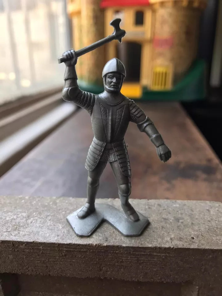 MARX TOYS RECAST 54 MM MEDIEVAL KNIGHTS REISSUE-16 FIGURES-SILVER GREY