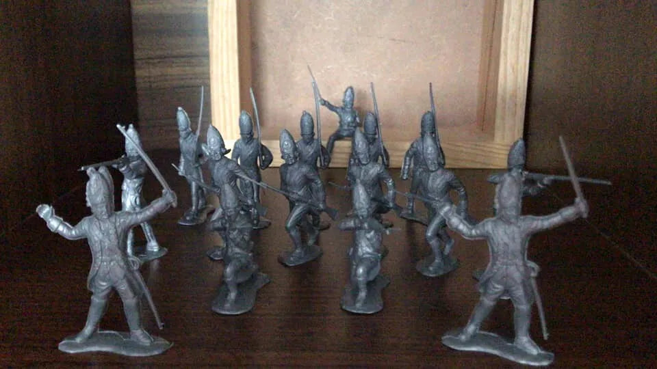 MARX TOYS RECAST 54 MM 1776 BRITISH COLONIAL SOLDIERS REISSUE-16 FIGURES