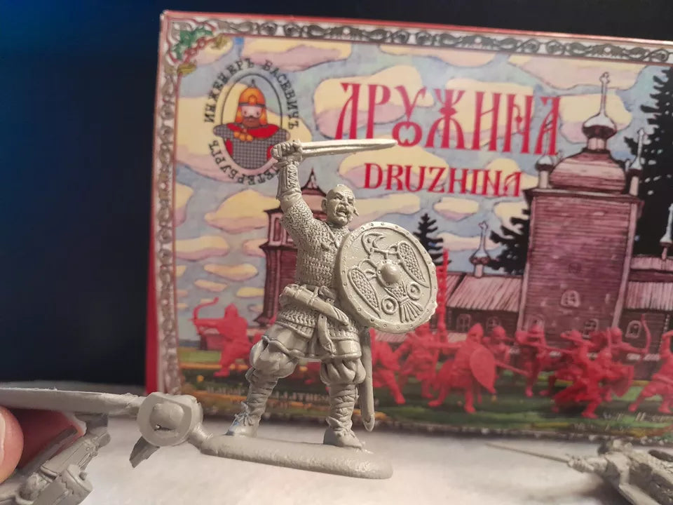 ENGINEER BASEVICH SET 39 DRUZHINA (SQUAD) 12 FIGURES IN 12 POSES-UNBOXED