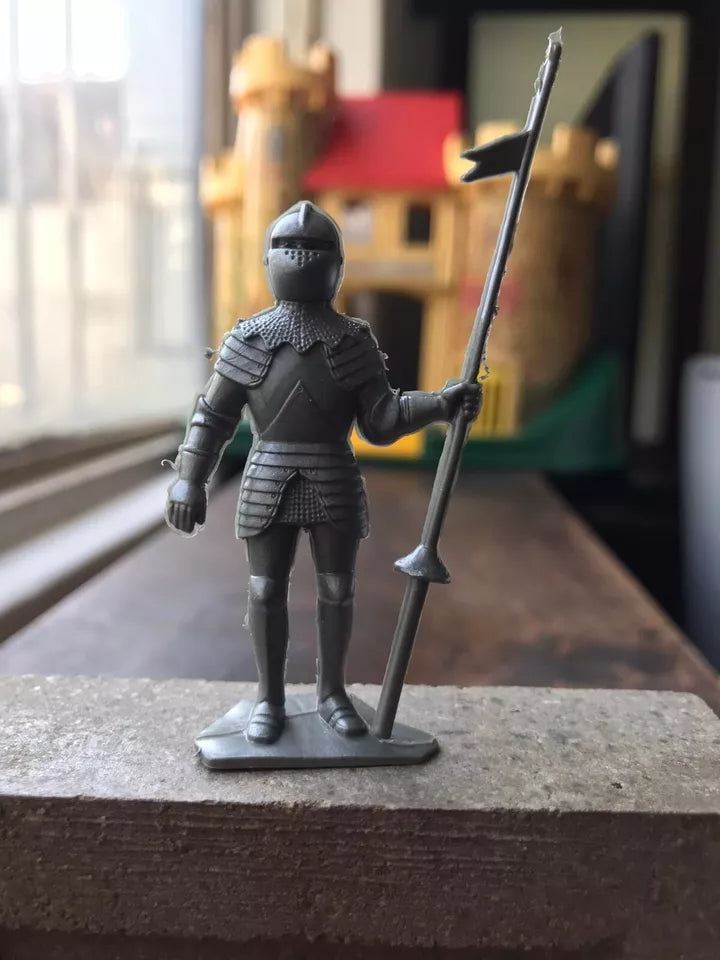 MARX TOYS RECAST 54 MM MEDIEVAL KNIGHTS REISSUE-16 FIGURES-SILVER GREY