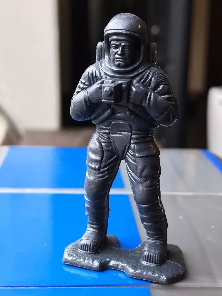 MARX TOYS RECAST 54 MM APOLLO ASTRONAUT PLAYSET REISSUE-15 FIGURES-DARK GREY