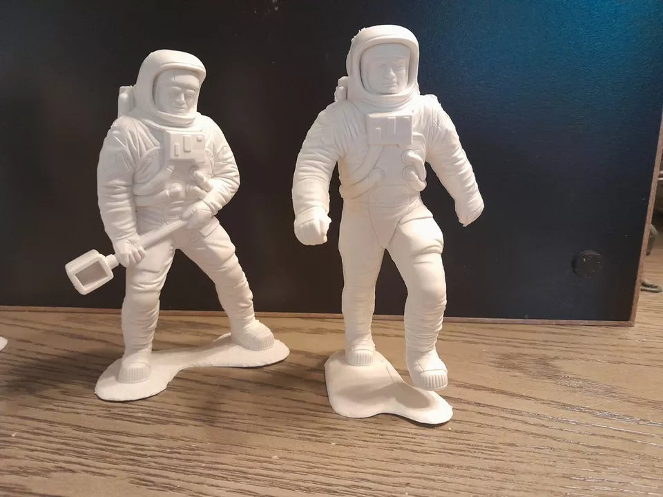 MARX TOYS RECAST 6" APOLLO ASTRONAUTS-6 FIGURES (WHITE)