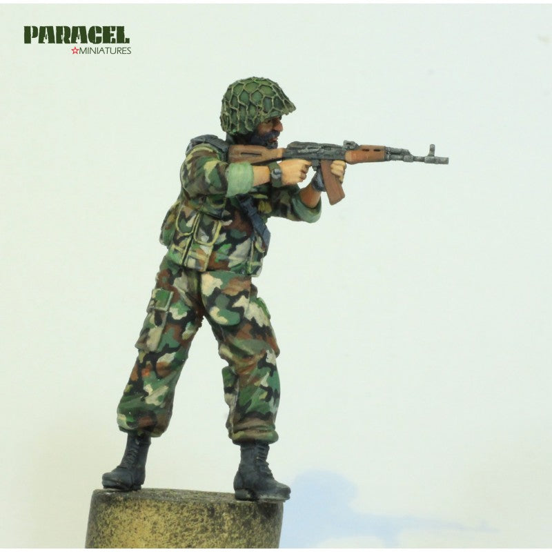 PARACEL MINIATURES MODERN WAR SERIES MW3531 SAA TIGER 2 "OPEN FIRE" (1 FIGURE)