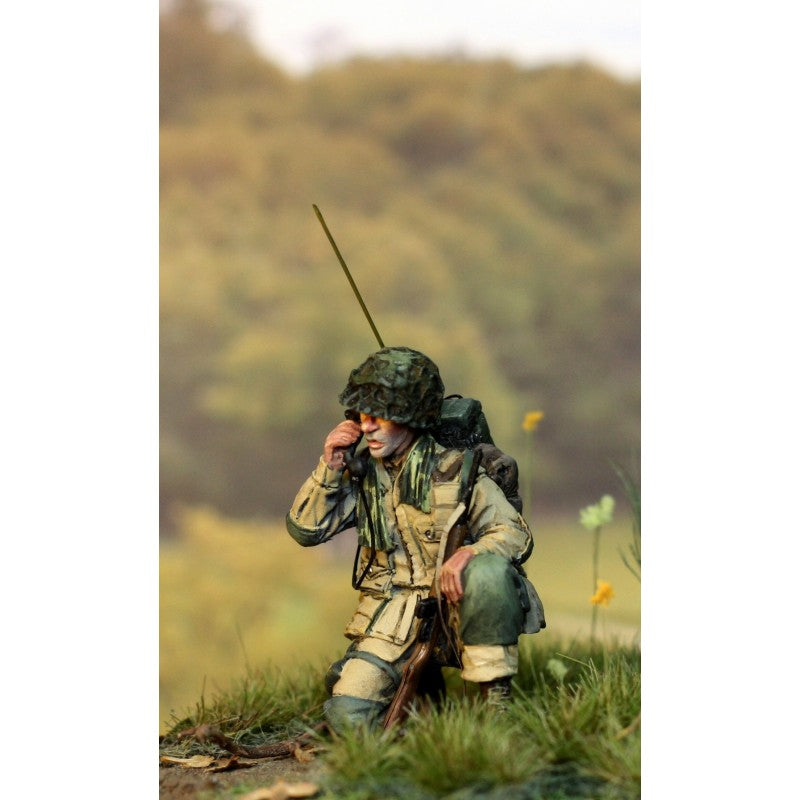 PARACEL MINIATURES 1:35 WWII SERIES SET WW35-013 US PVT JULIAN (RADIO MAN)