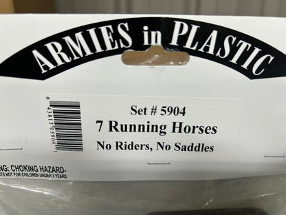 ARMIES IN PLASTIC SET 5904 SEVEN RUNNING HORSES (1:32) NO RIDERS, NO SADDLES