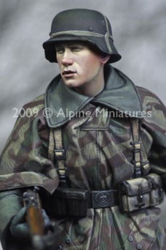 ALPINE MINIATURES 1:16 SET 16007 WWII GERMAN A YOUNG GRENADIER (1 FIGURE)