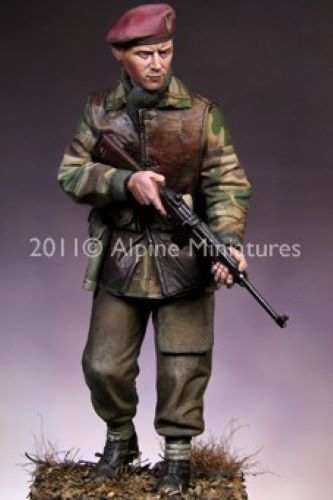 ALPINE MINIATURES 1:16 SET 16013 WWII BRITISH S.A.S. COMMANDO (1 FIGURE)