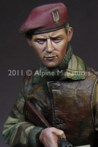 ALPINE MINIATURES 1:16 SET 16013 WWII BRITISH S.A.S. COMMANDO (1 FIGURE)