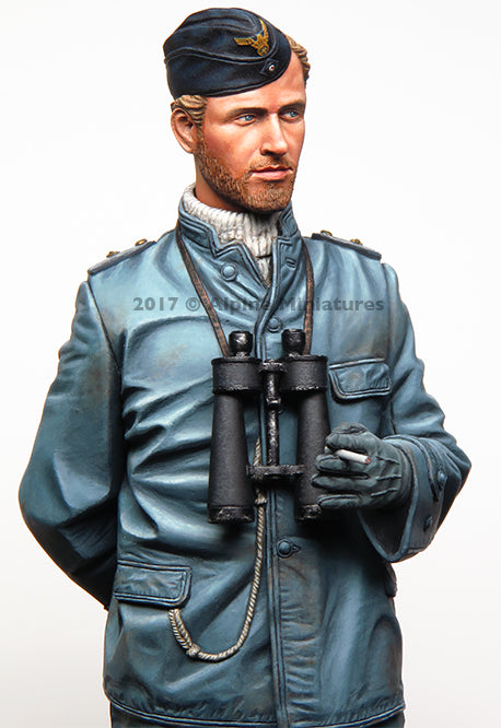 ALPINE MINIATURES 1:16 SET 16036 WWII GERMAN U-BOAT WATCH OFFICER (1 FIGURE)