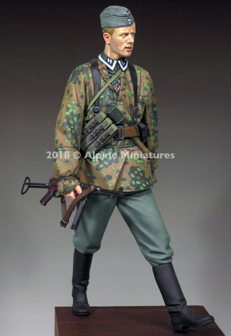 ALPINE MINIATURES 1:16 SET1 6039 WWII GERMAN WSS GRENADIER NCO (1 FIGURE/2HEADS)