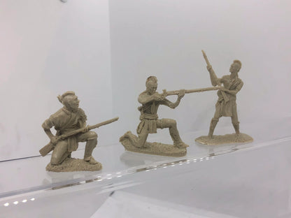 LOD Enterprises Barzso Plastic Figure Set LOD033 MOHAWK INDIANS