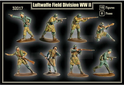 MARS 32017 WORLD WAR II GERMAN LUFTWAFFE FIELD DIVISION 15 FIGURES, 8 POSES