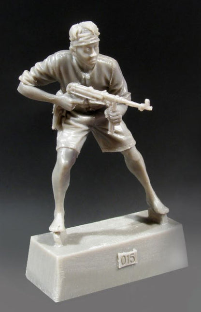 BRAVO *6 35015 VIETNAM WAR VIETCONG FIGHTER LOCAL FORCES (3) 1:35