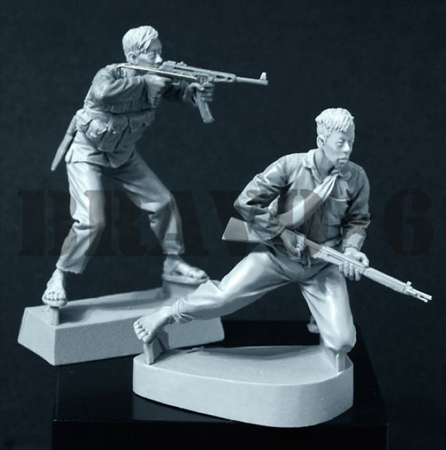 BRAVO *6 35016 VIETNAM WAR VIETCONG FIGHTER (4-5) LOCAL FORCES 1:35