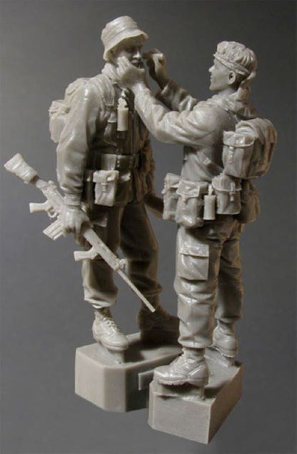 BRAVO *6 35019 VIETNAM WAR 1968 AUSTRALIAN SAS "JUNGLE MAKE UP" (2 FIGURES) 1:35