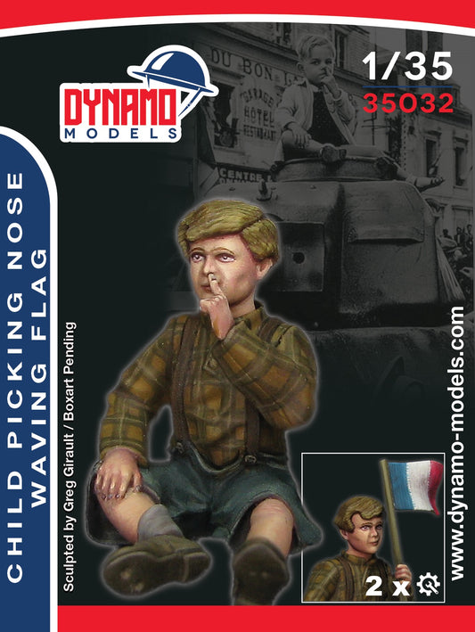 DYNAMO MODEL 1:35 SET 35032 WORLD WAR II CIVILIAN CHILD PICKING NOSE WAVING FLAG