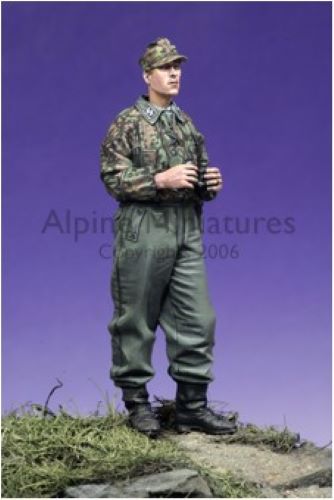 ALPINE MINIATURES 1:35 SET 35042 WWII GERMAN SS PANZER RECON OFFICER (1 FIGURE)