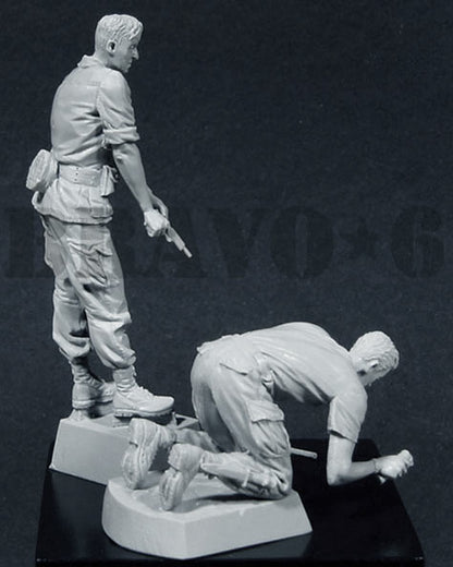 BRAVO *6 35047 VIETNAM WAR U.S. "TUNNEL RATS" (2 FIGURES) 1:35