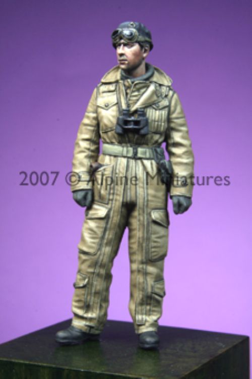 ALPINE MINIATURES 1:35 SET 35048 WWII BRITISH TANK CREW #1  (1 FIGURE-2 HEADS)