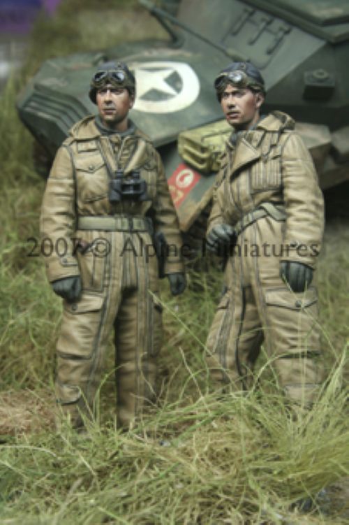ALPINE MINIATURES 1:35 SET 35050 WWII BRITISH TANK CREW SET  (2 FIGURES-4 HEADS)