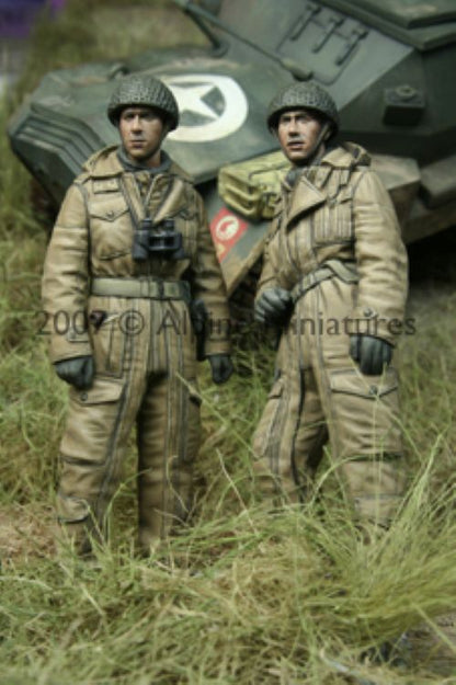 ALPINE MINIATURES 1:35 SET 35050 WWII BRITISH TANK CREW SET  (2 FIGURES-4 HEADS)