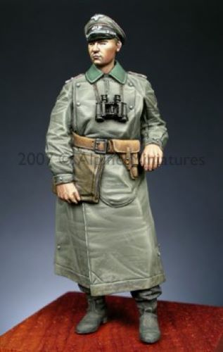 ALPINE MINIATURES 1:35 SET 35054 WWII GERMAN OFFICER #1 (1 FIGURE/2 HEADS)