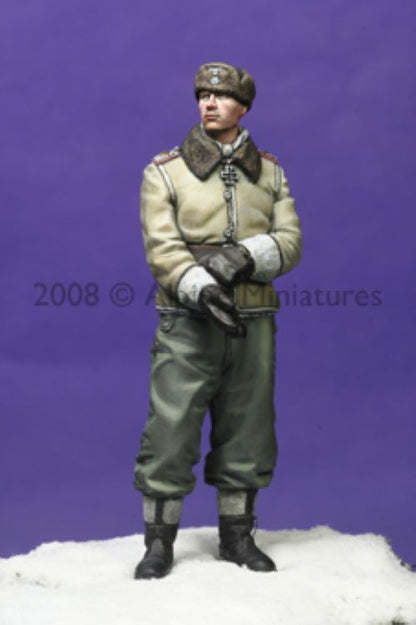 ALPINE MINIATURES 1:35 SET 35057 WWII GERMAN MAX WUNSCHE LAK KHARKOV (1 FIGURE)