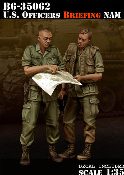 BRAVO *6 35062 VIETNAM WAR U.S. OFFICERS "BRIEFING" NAM (2 FIGURES) 1:35